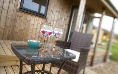 patio with table